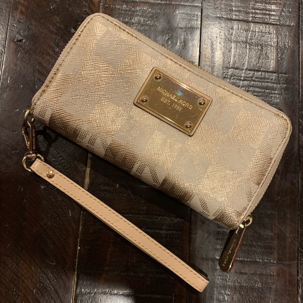 Michael Kors wallet